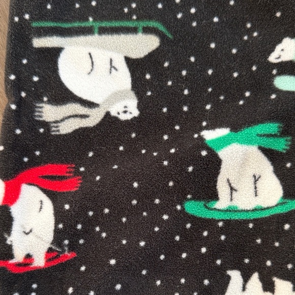 Green and Black Polar Bear Kids Wibter Fleece 24 month pajamas - Picture 4 of 4